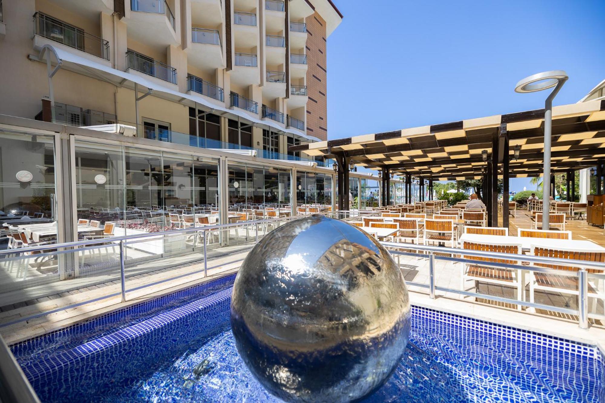 Ramada Resort Kusadasi & Golf Dış mekan fotoğraf