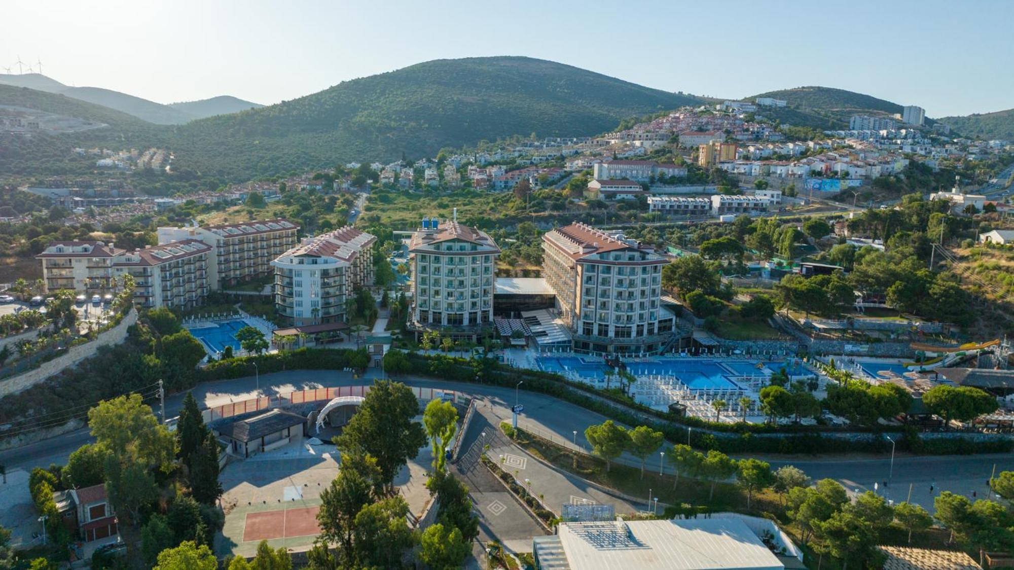 Ramada Resort Kusadasi & Golf Dış mekan fotoğraf