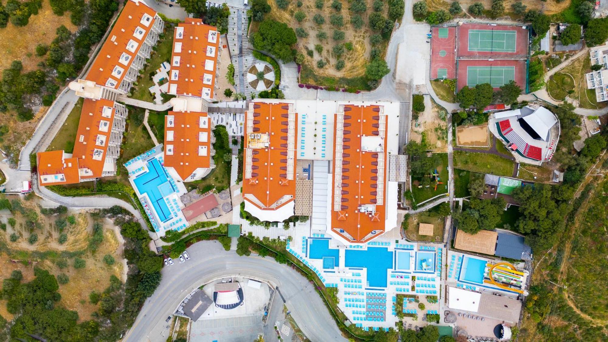 Ramada Resort Kusadasi & Golf Dış mekan fotoğraf