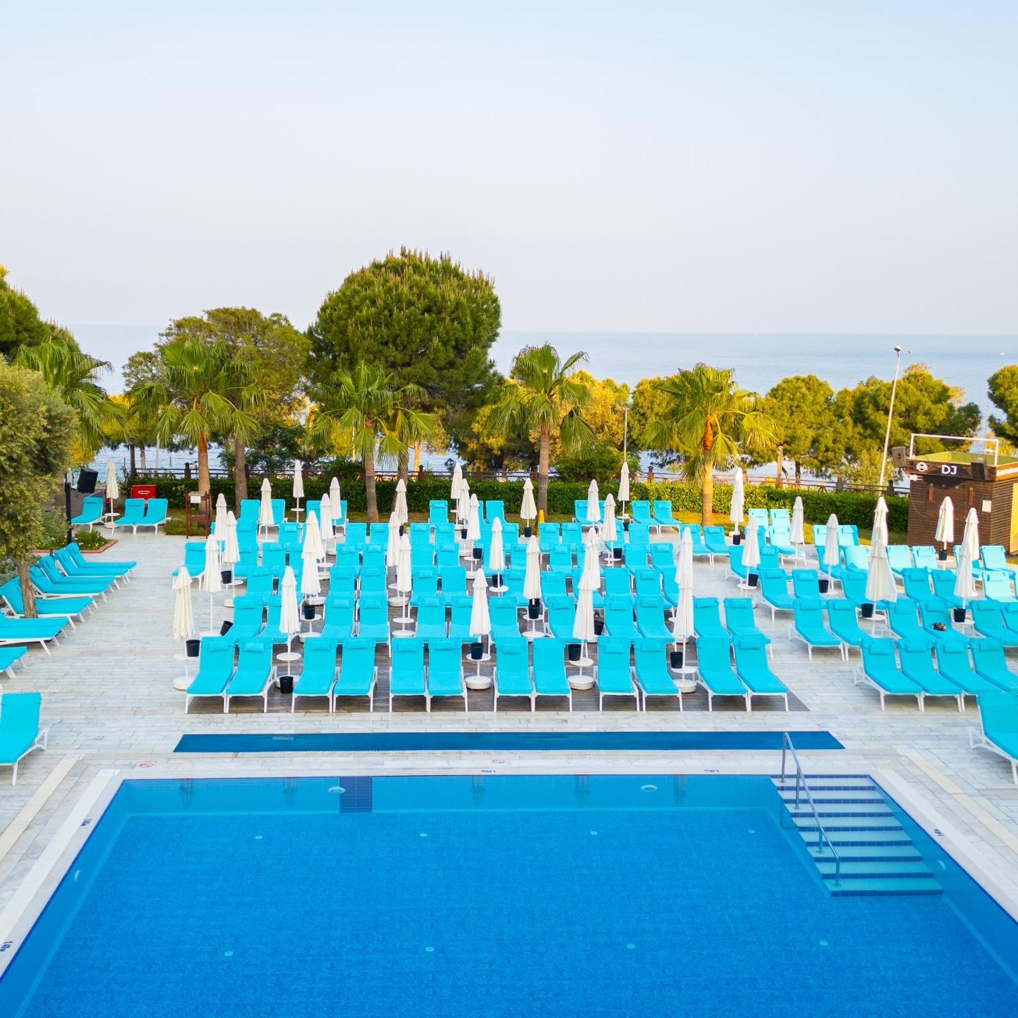 Ramada Resort Kusadasi & Golf Dış mekan fotoğraf