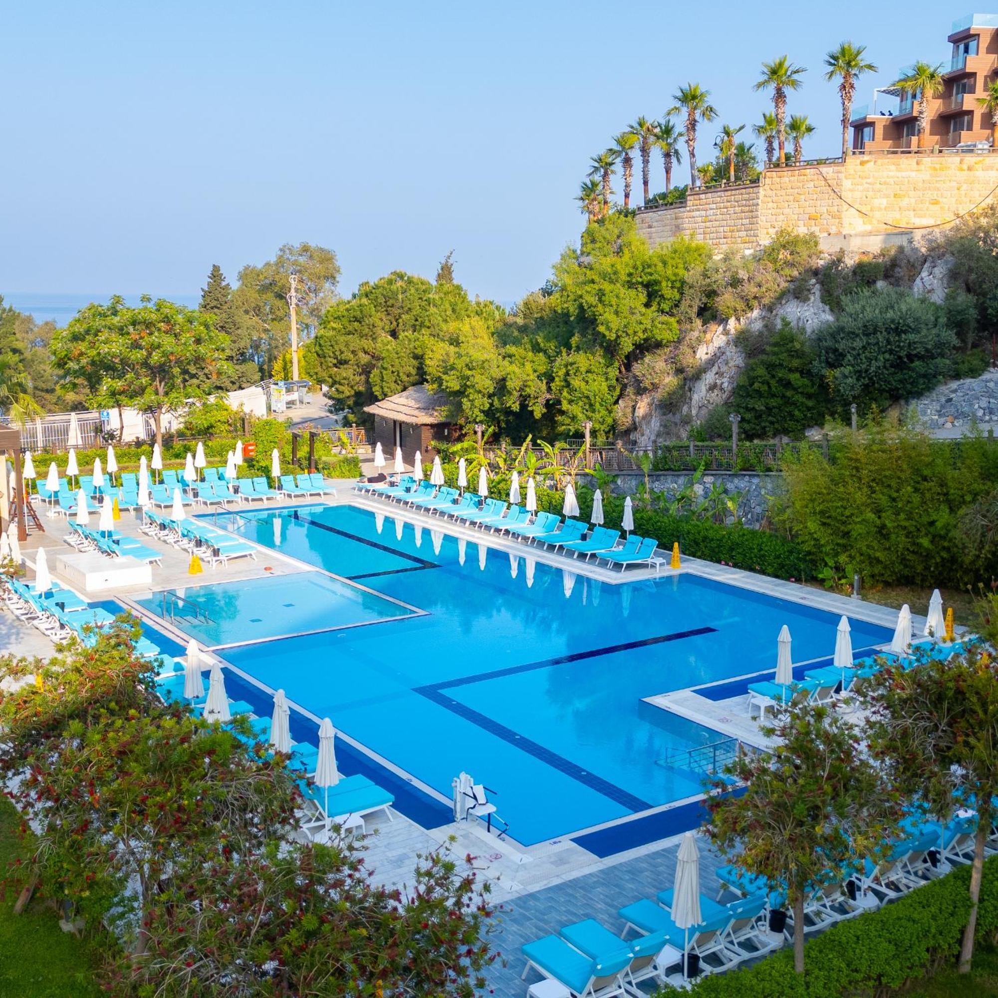 Ramada Resort Kusadasi & Golf Dış mekan fotoğraf