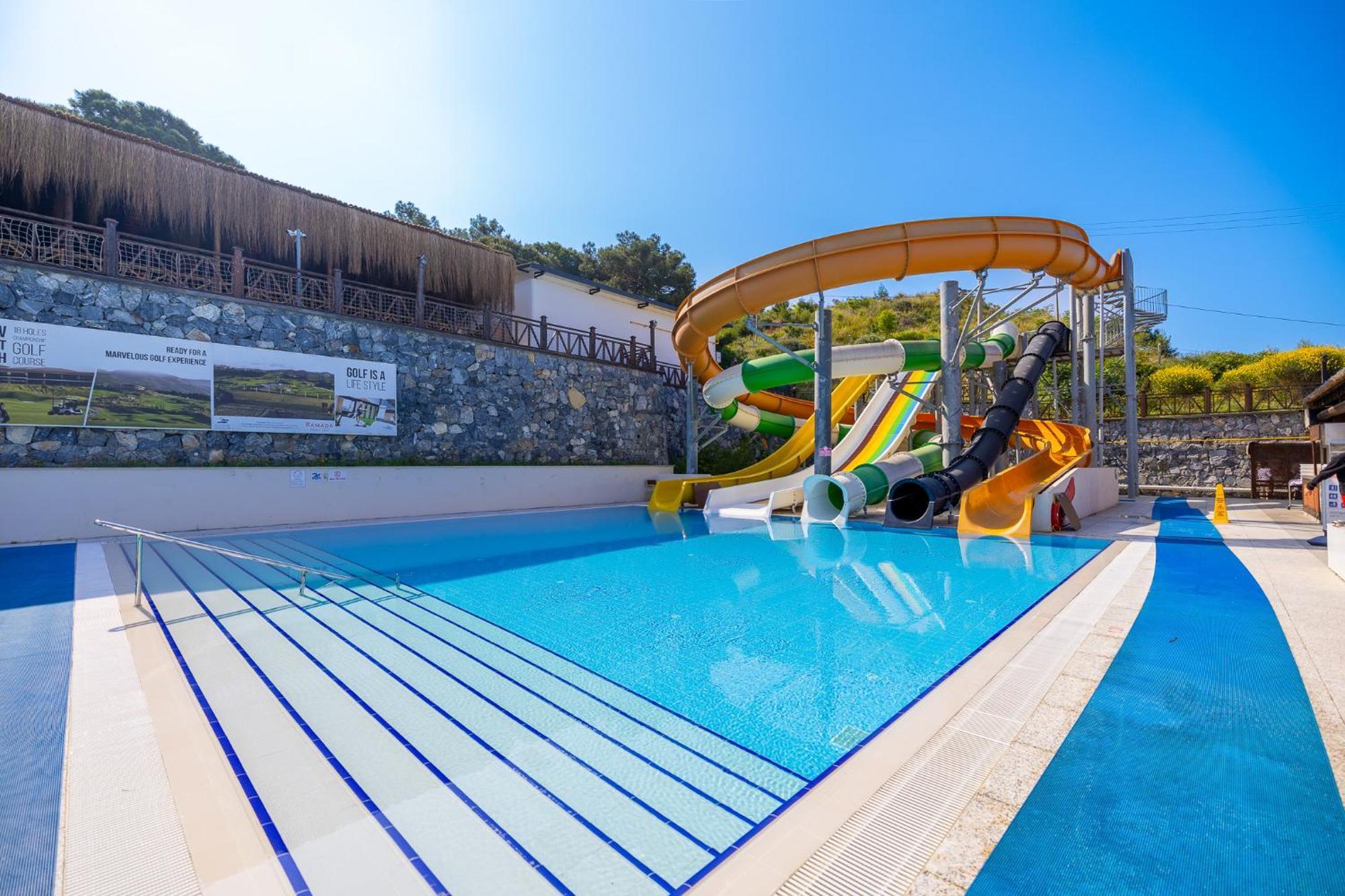 Ramada Resort Kusadasi & Golf Dış mekan fotoğraf