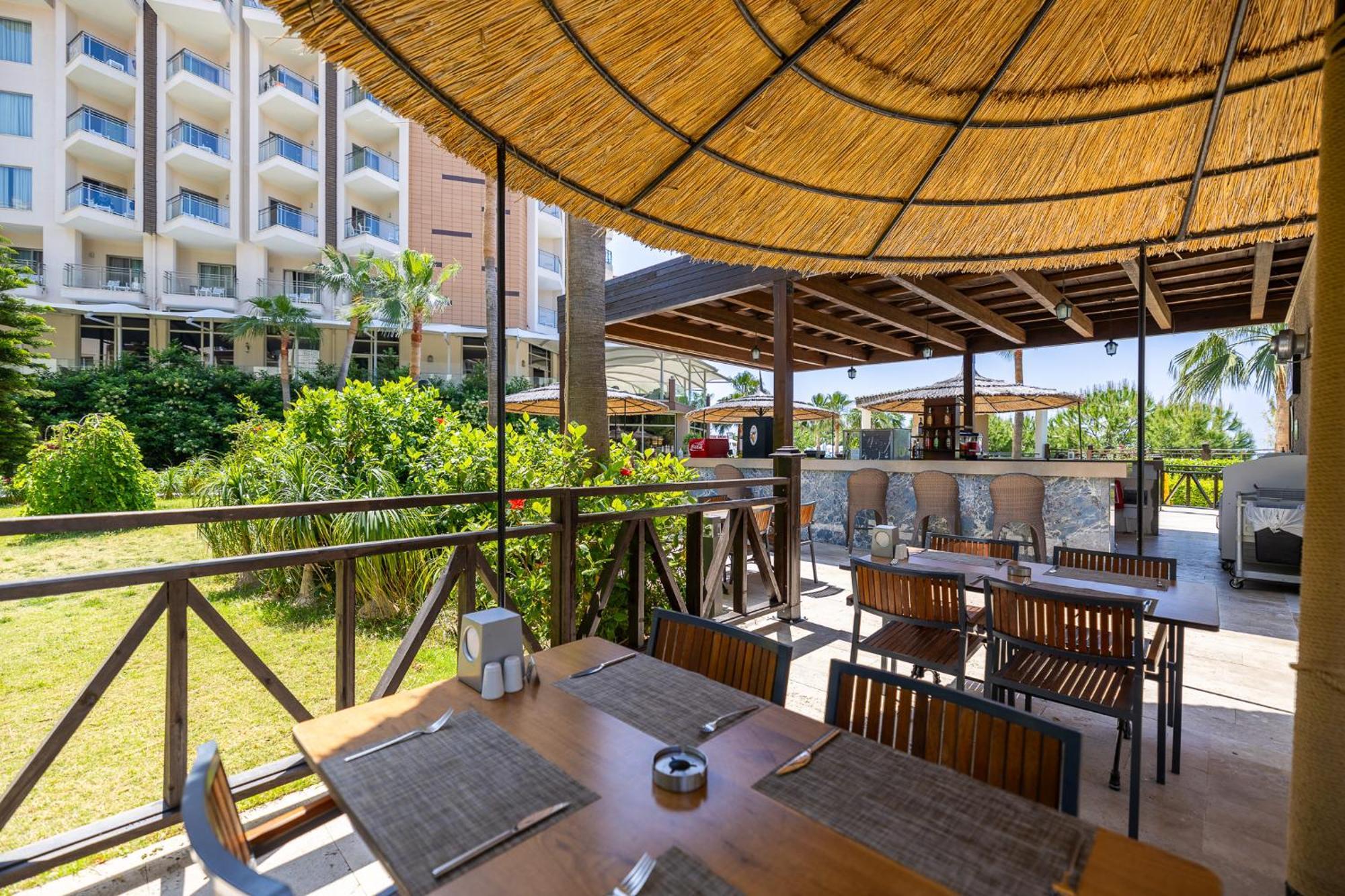 Ramada Resort Kusadasi & Golf Dış mekan fotoğraf